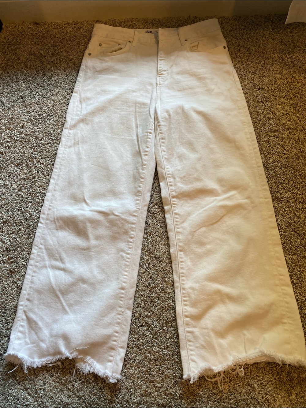 Zara Women’s White Wide-Leg Jeans - US 10